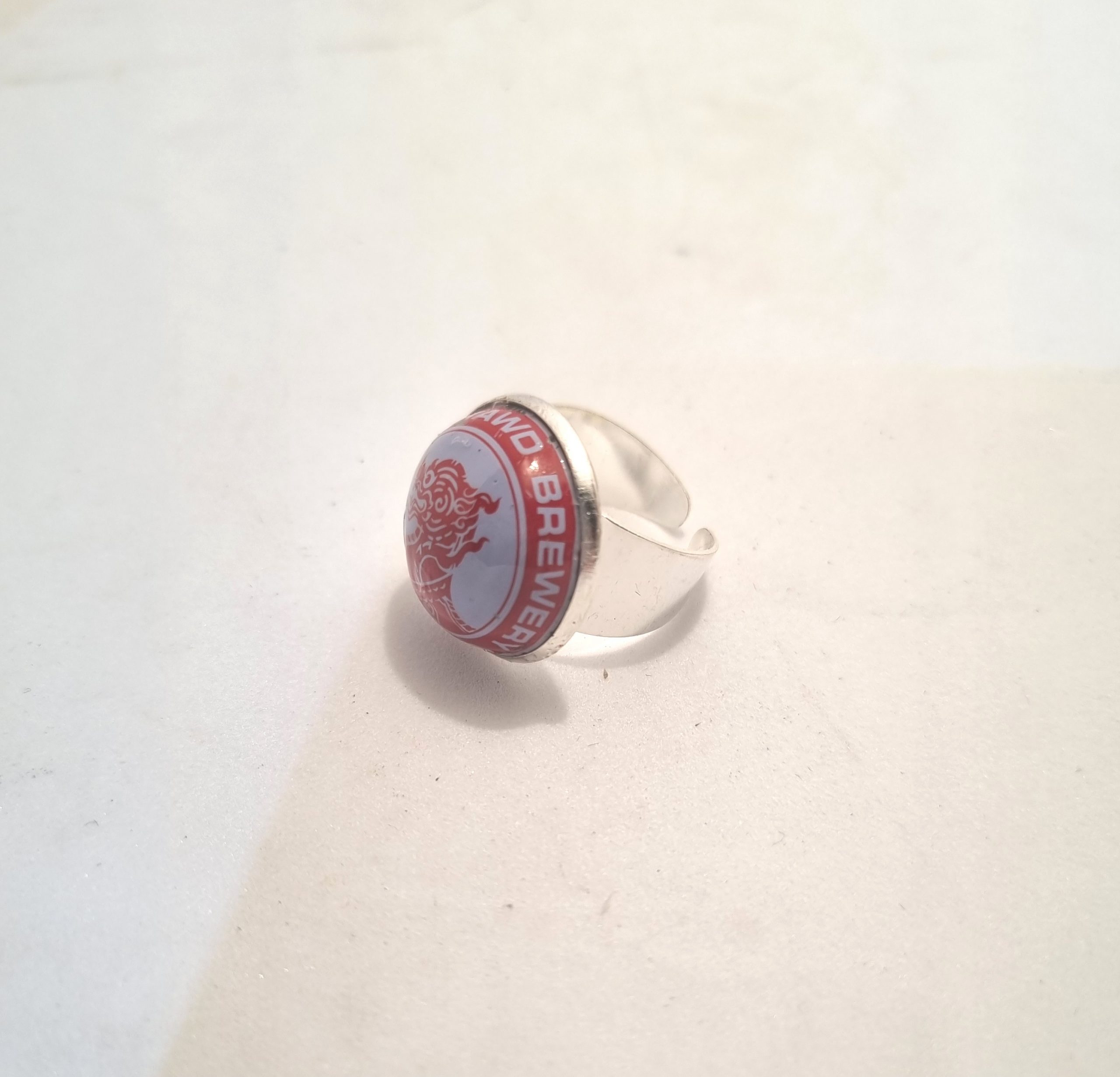 Foto lateral del Anillo Boon Rawd Brewery