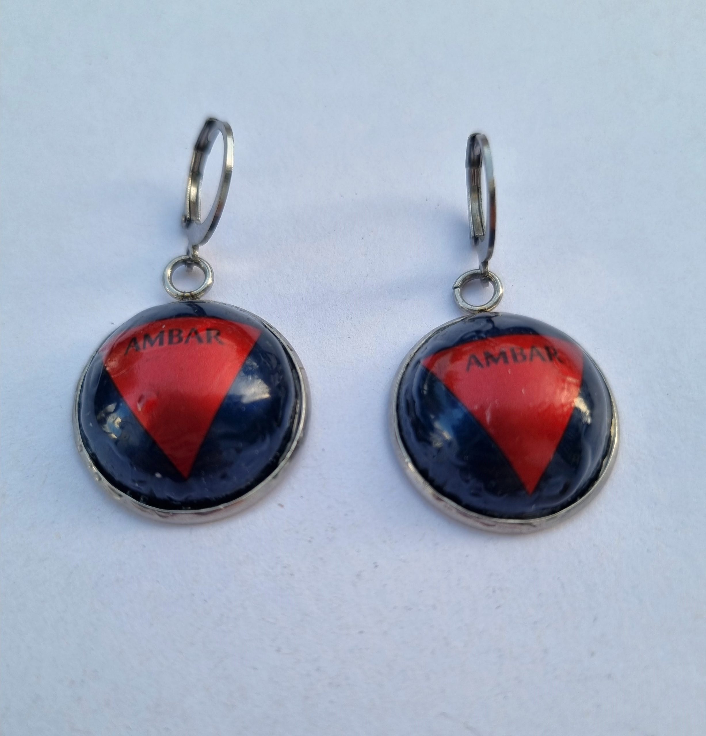 Foto frontal de los pendientes Ambar Export