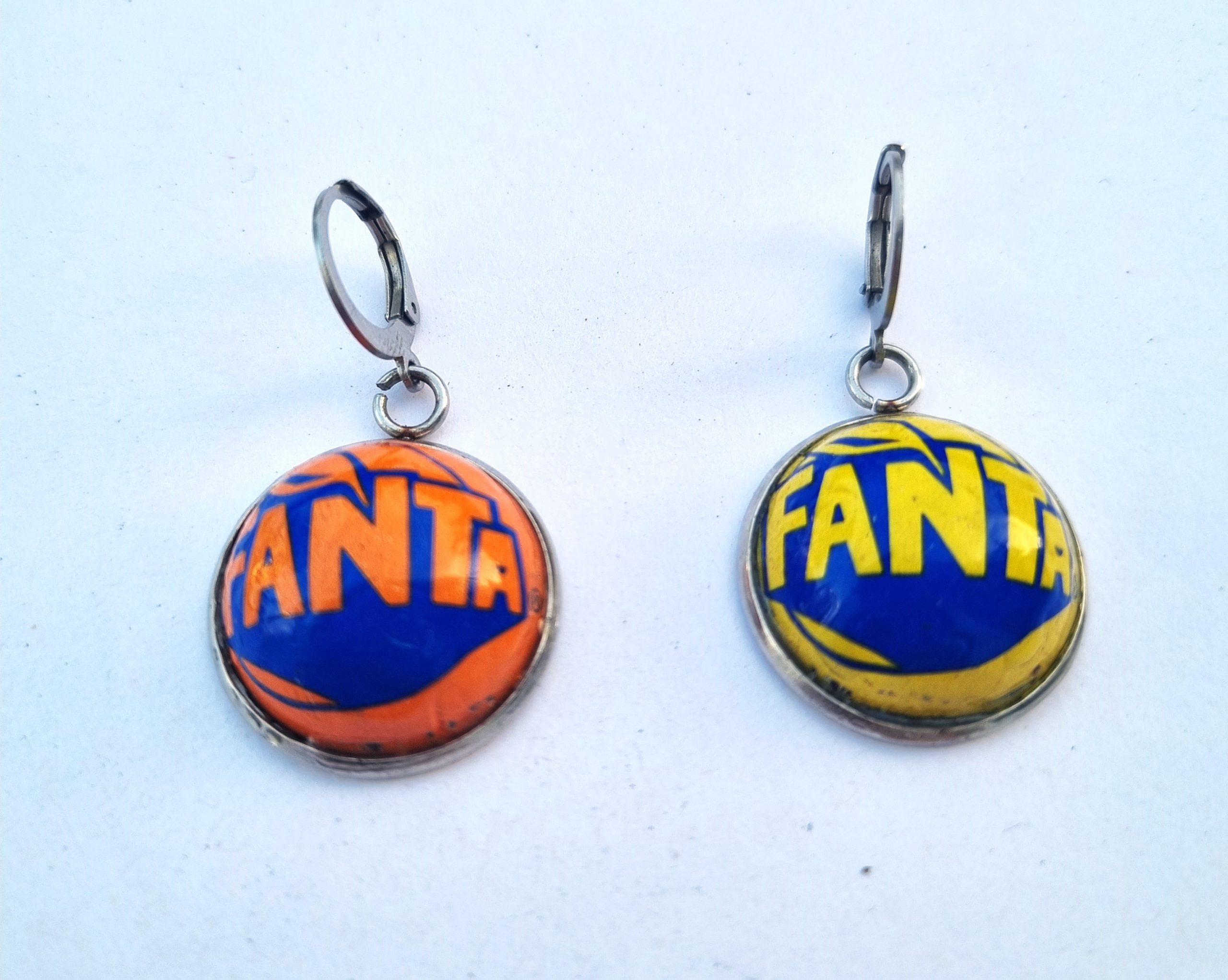 Foto frontal Pendientes Mix Fanta