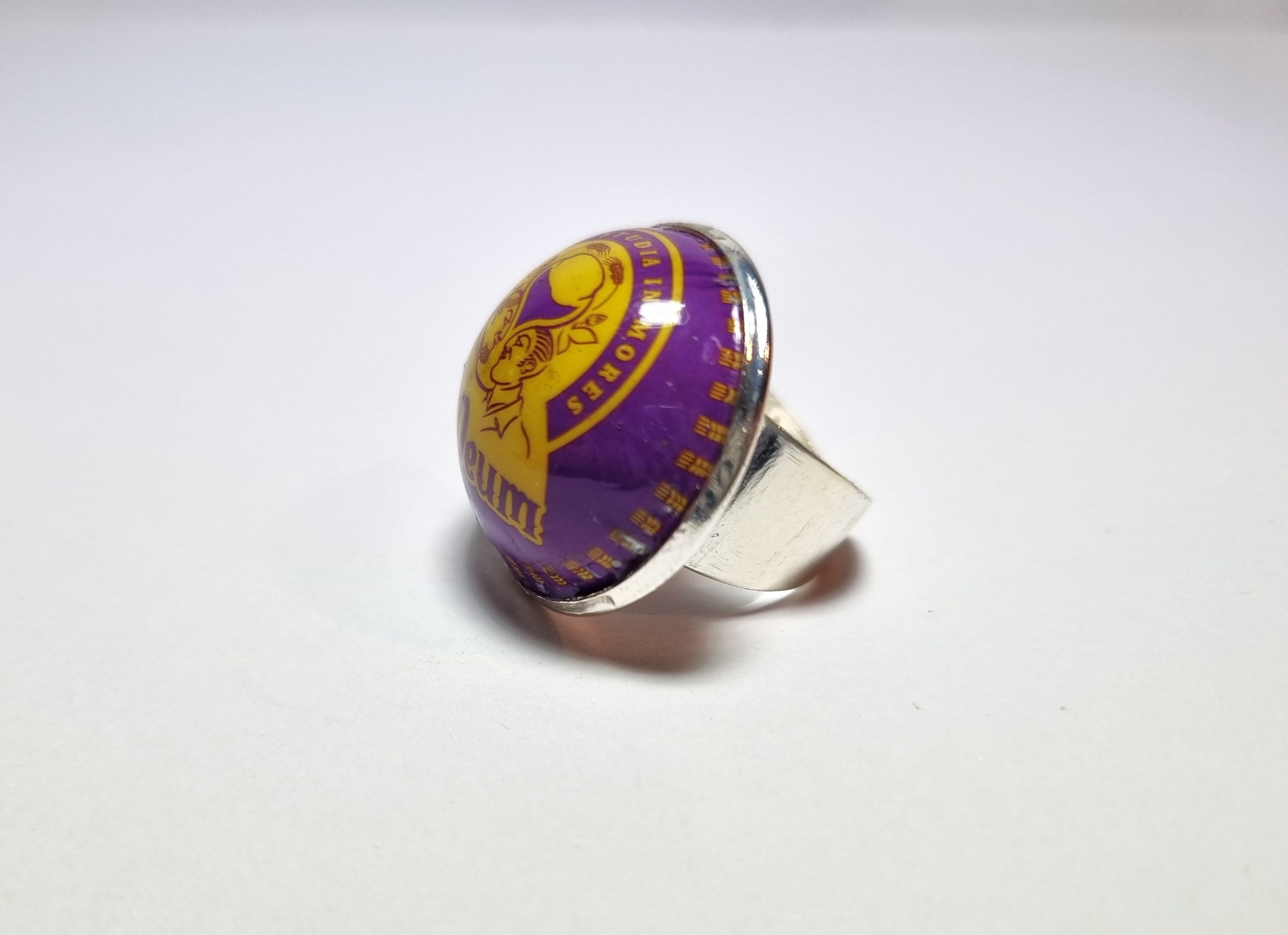 Foto lateral del Anillo Colección XXL Te Deum
