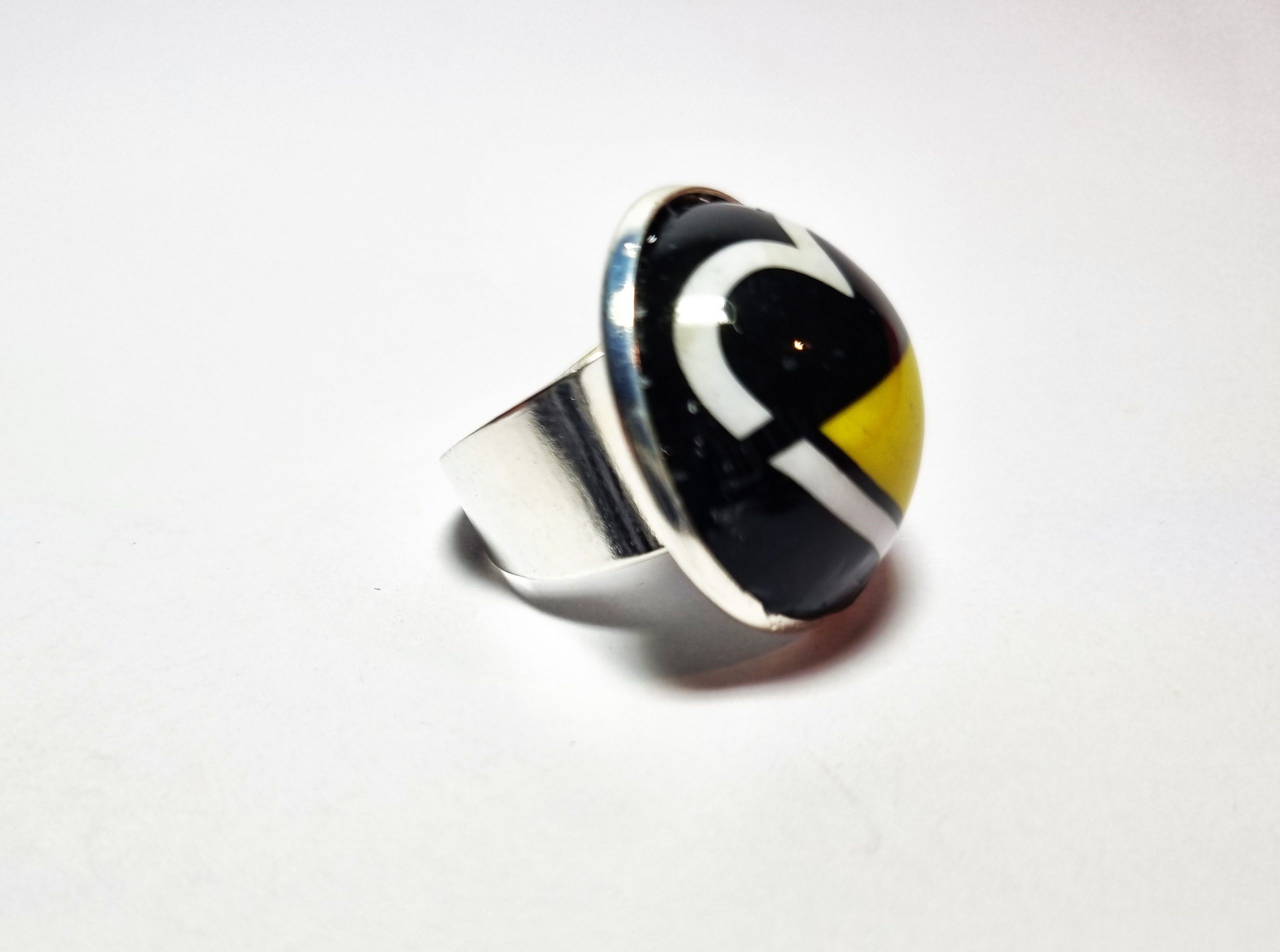 Foto lateral del Anillo Colección XXL Chula