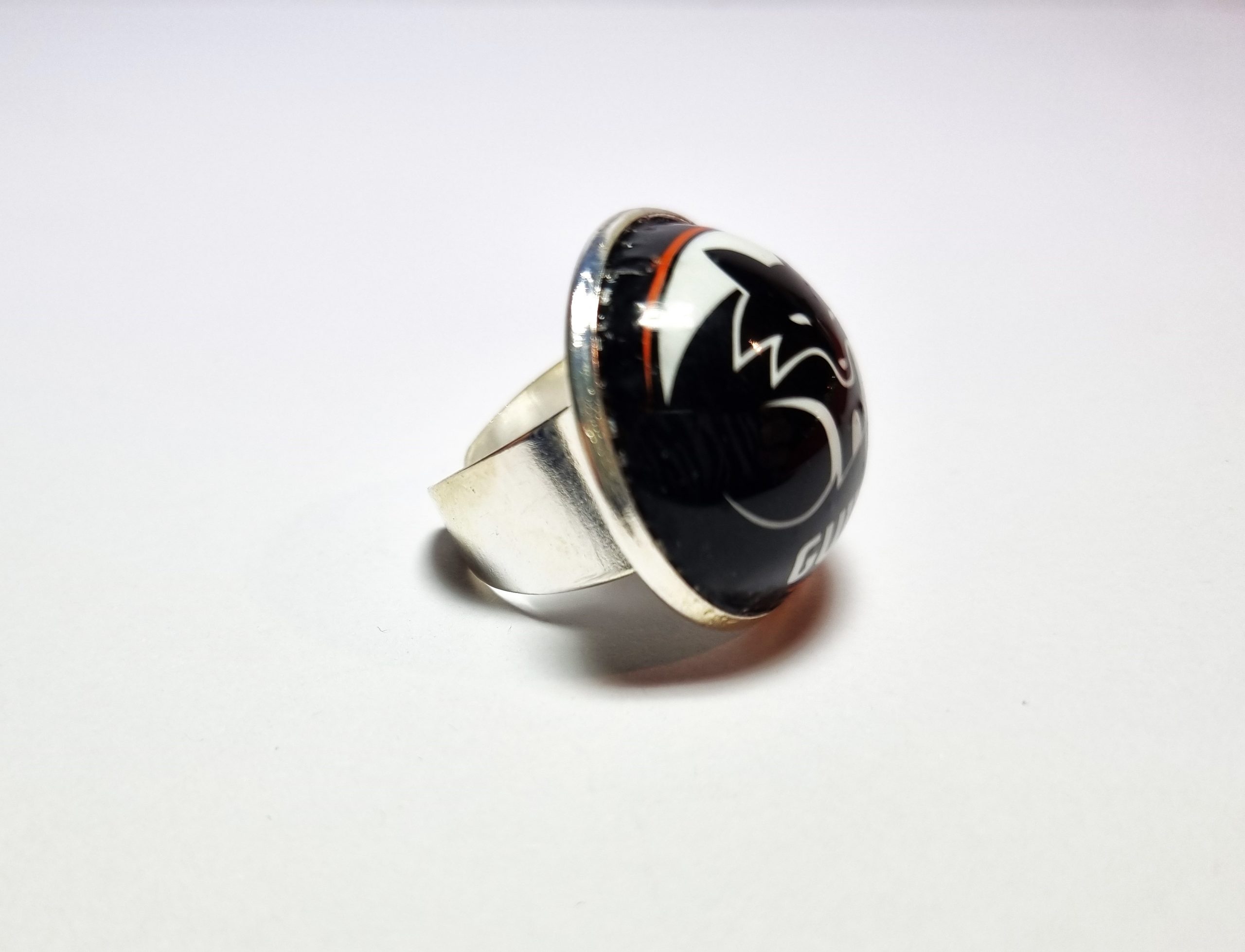 Foto lateral del Anillo Colección XXL Guineu Negro