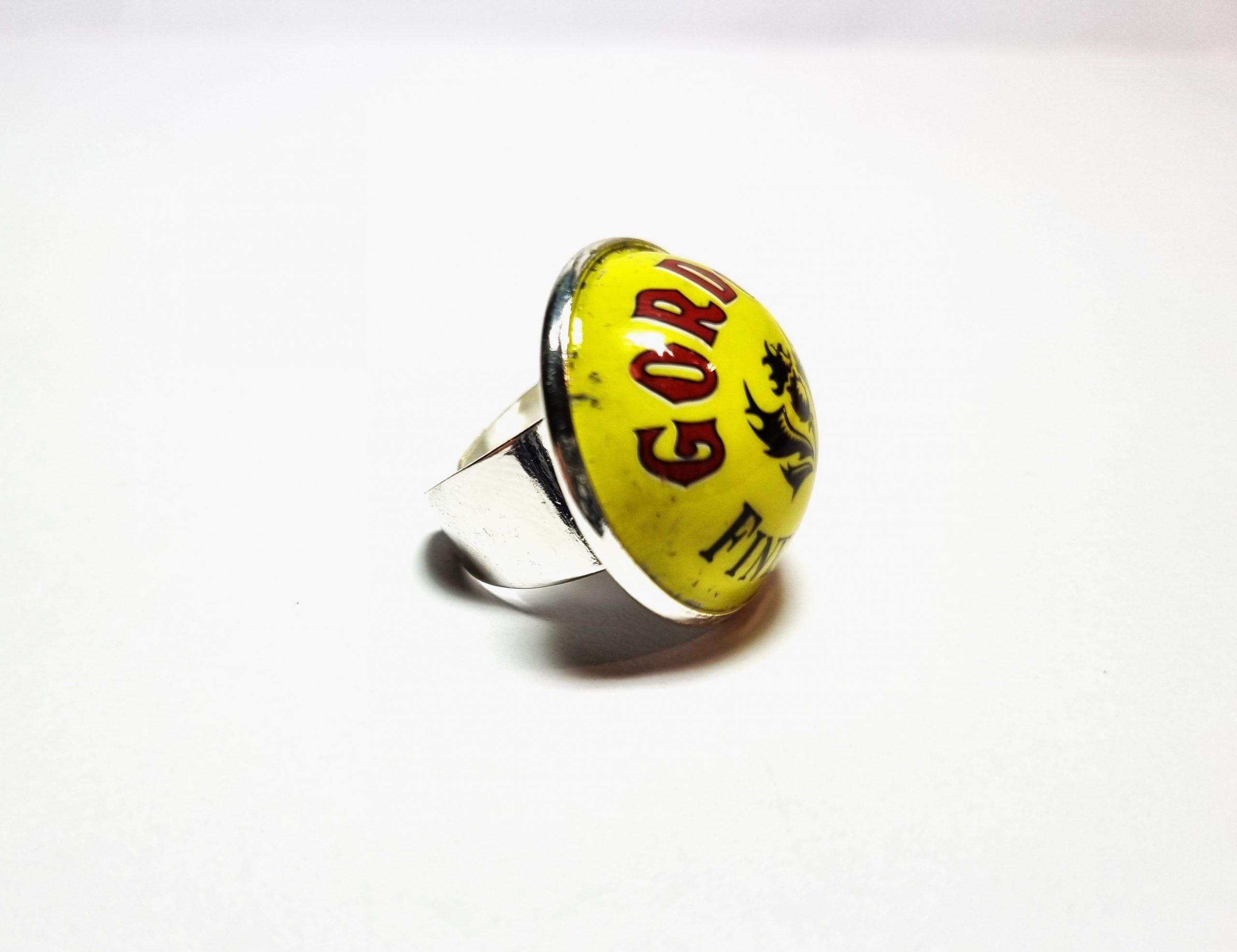 Foto lateral del Anillo Colección XXL Gordon