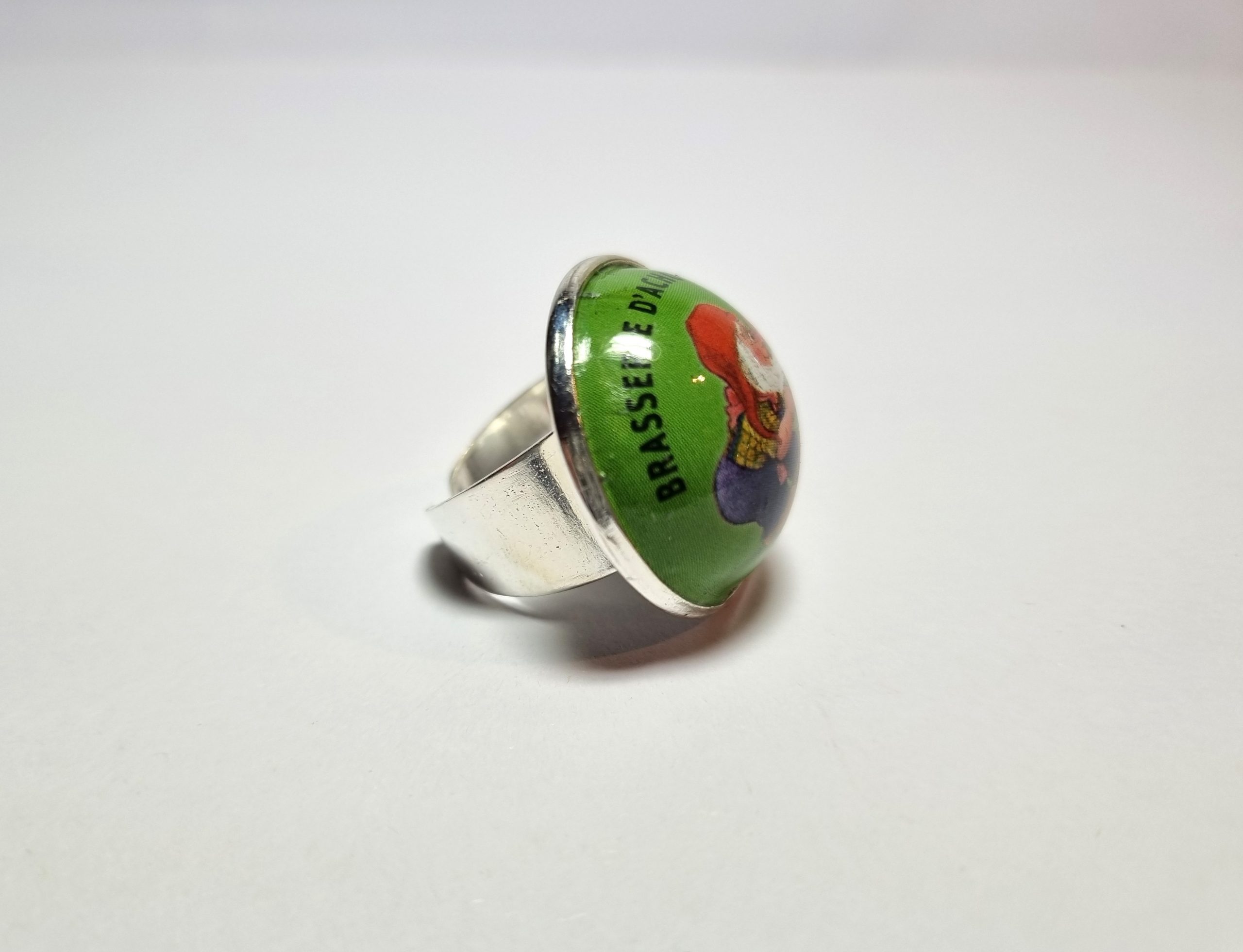 Foto lateral del Anillo Colección XXL Chouffe IPA