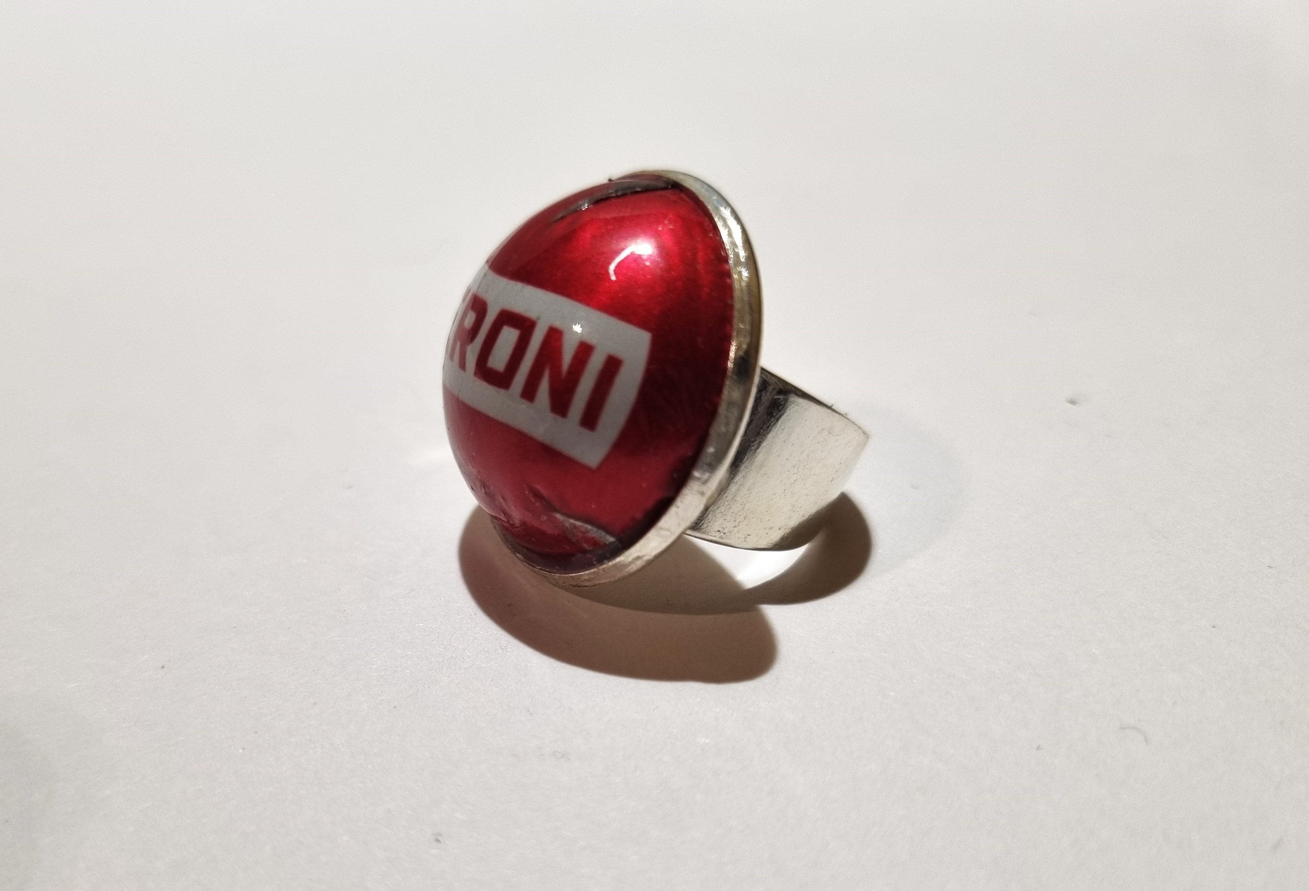 Foto lateral del Anillo Colección XXL Peroni