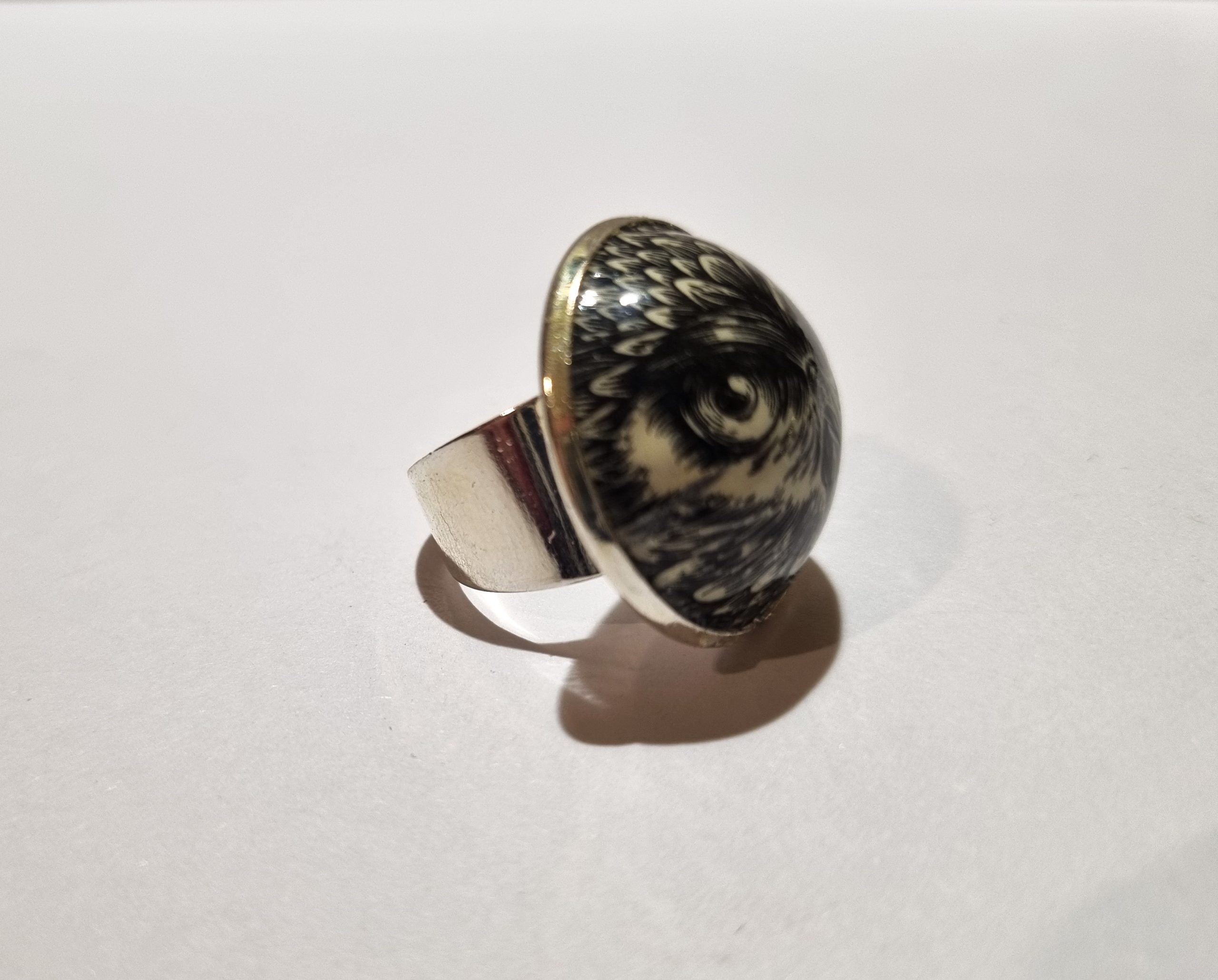 Foto lateral del Anillo Colección XXL Coruja