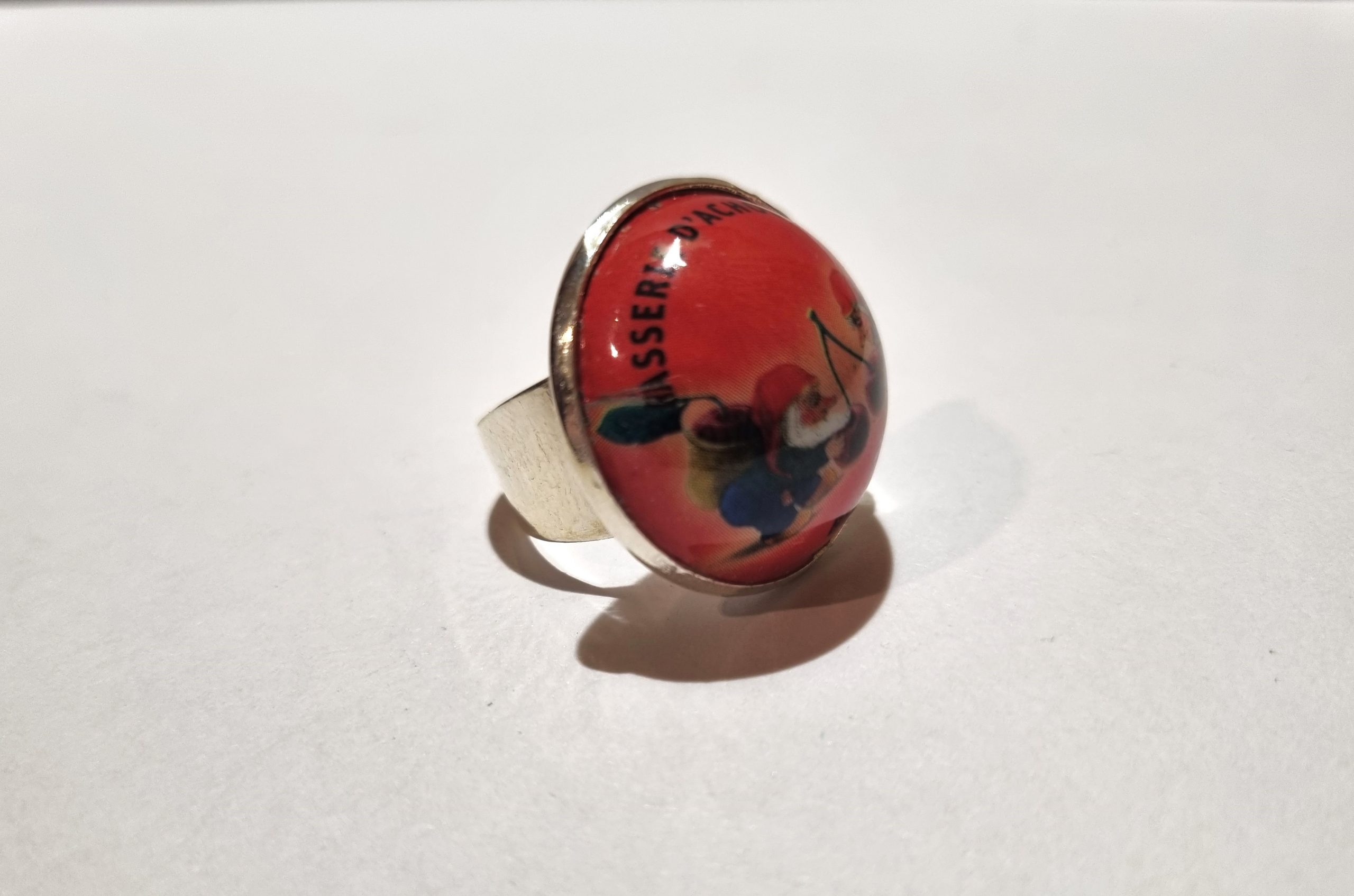 Foto lateral del Anillo Colección XXL Chouffe Cherry