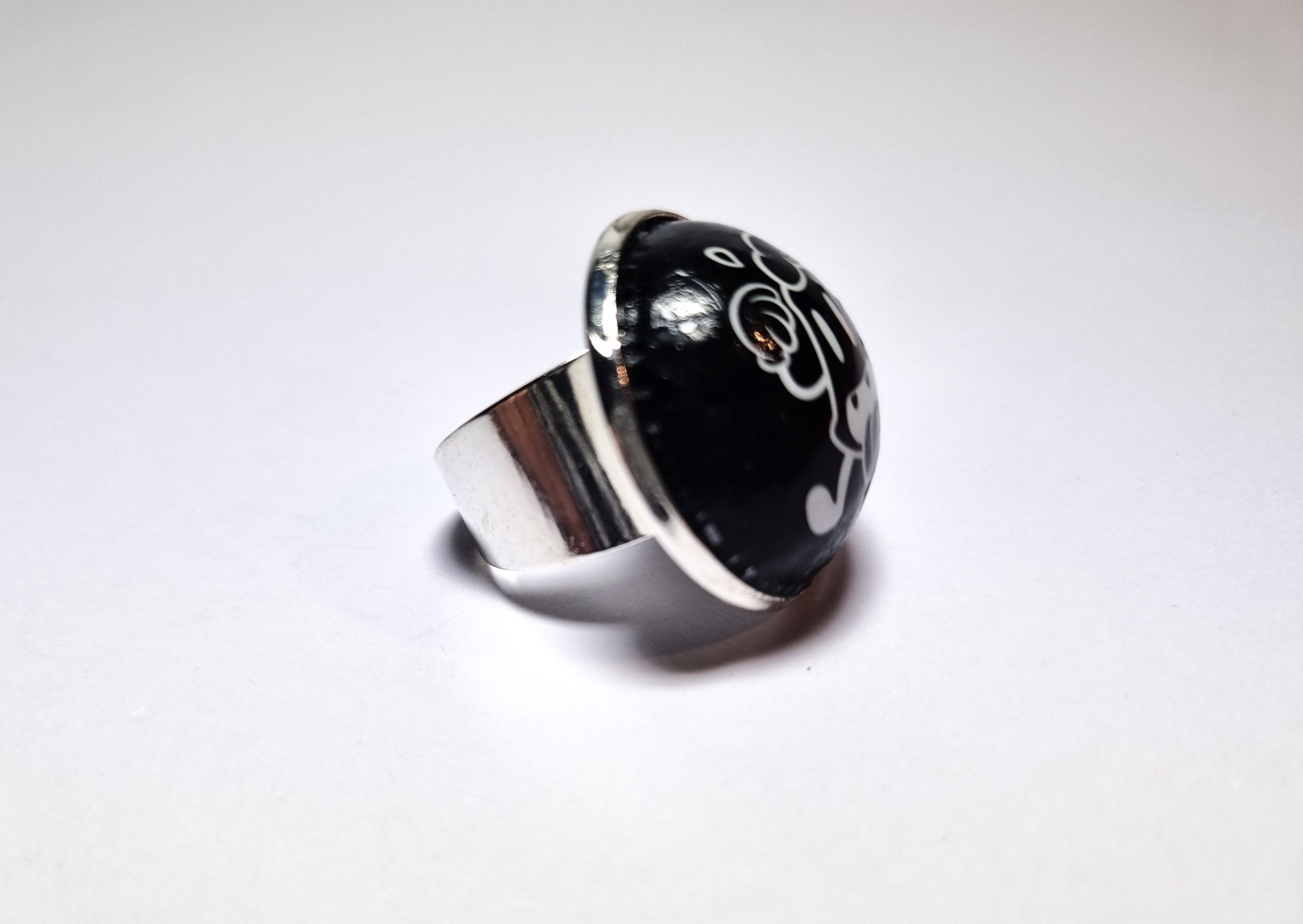 Foto lateral del Anillo Colección XXL Jarrota