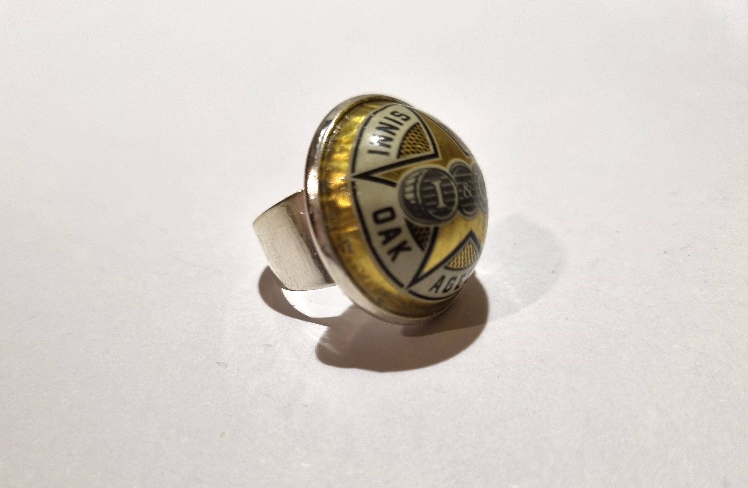 Foto lateral del Anillo Colección XXL Innis