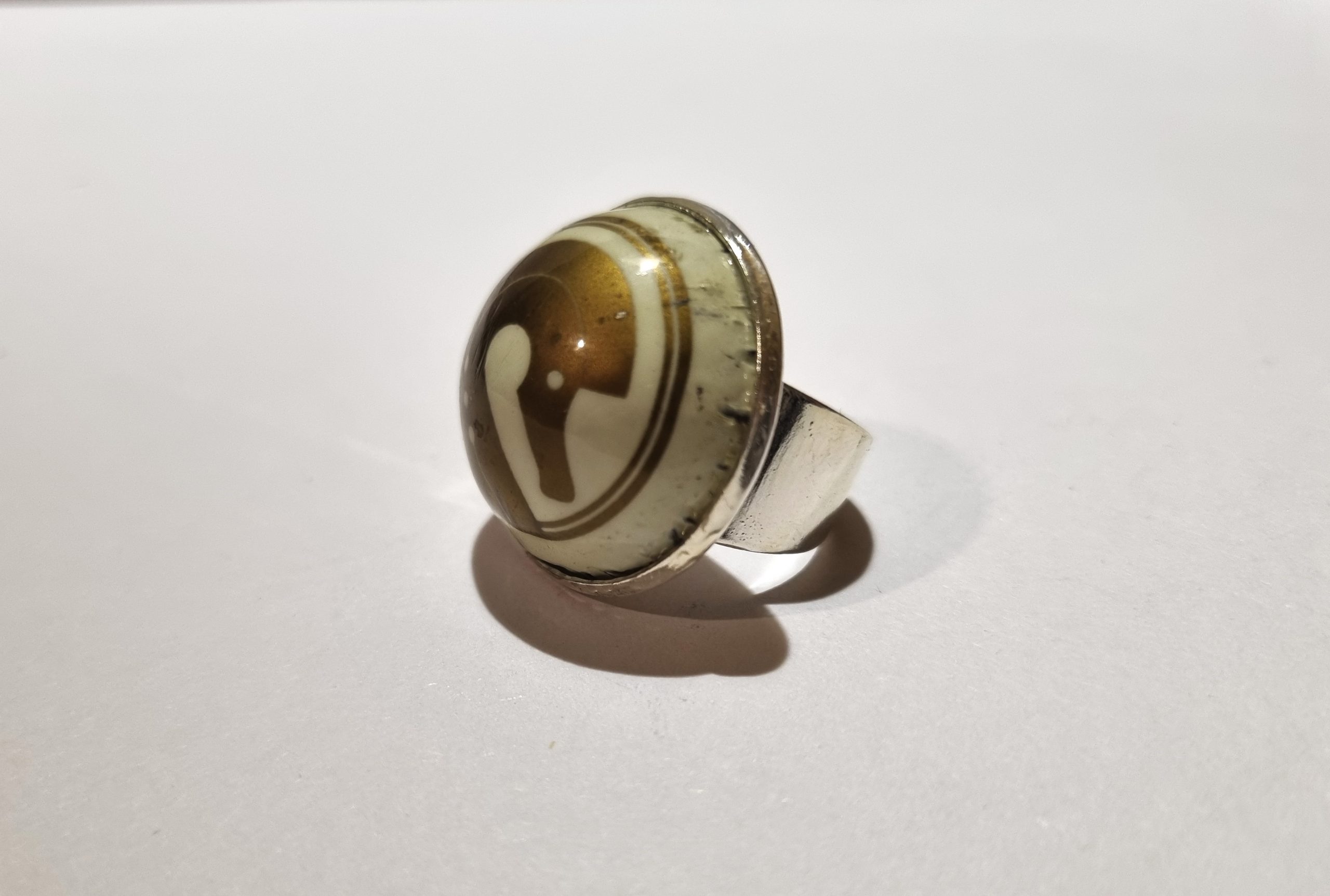 Foto lateral del Anillo Colección XXL Caballito B