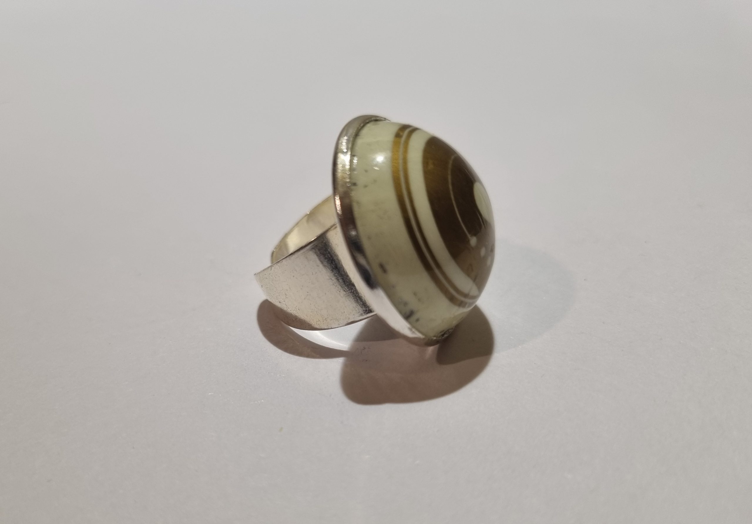 Foto lateral del Anillo Colección XXL Caballito B