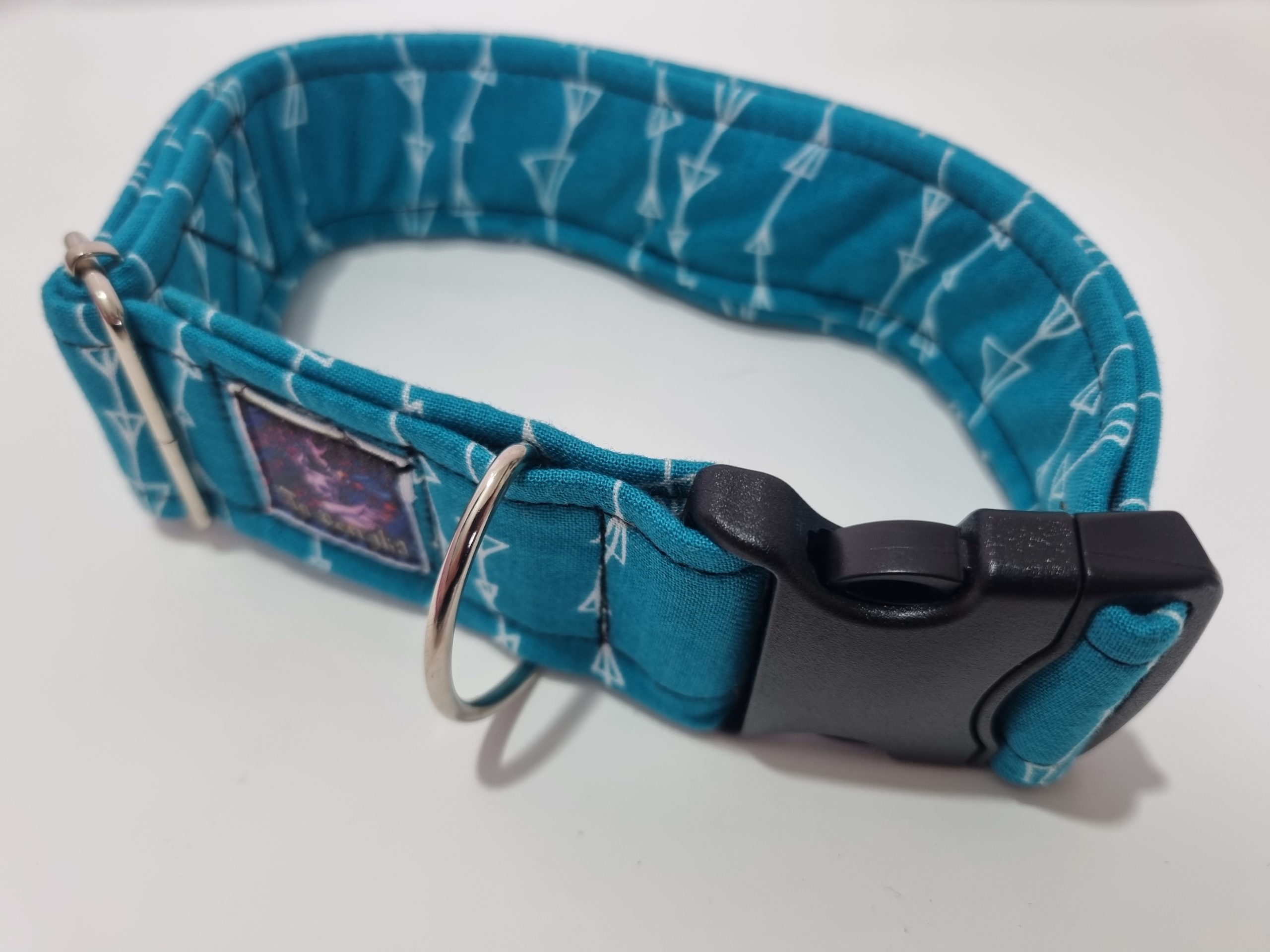 Foto del collar de perro étnico azul