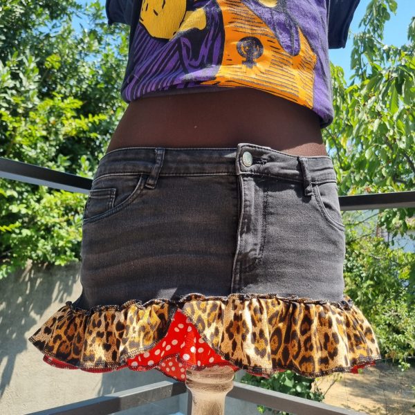 Foto de la parte delantera de la falda olé y olé
