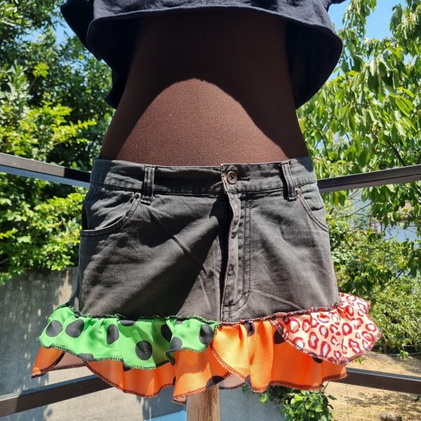 Foto de la parte delantera de la falda olé y olé